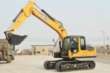 XCMG factory XE135B 13 ton crawler excavator for sale